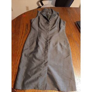 Size 10 Benelle NY Grey Sleeveless Front Button V-Neck Midi Dress